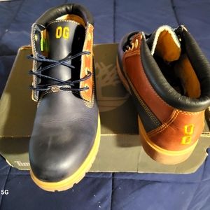 LIMITED EDITION TIMBERLANDS  "O.G.'s"DESIGN. LEATHER, NAVY BLUE & RUST WITH GOLD